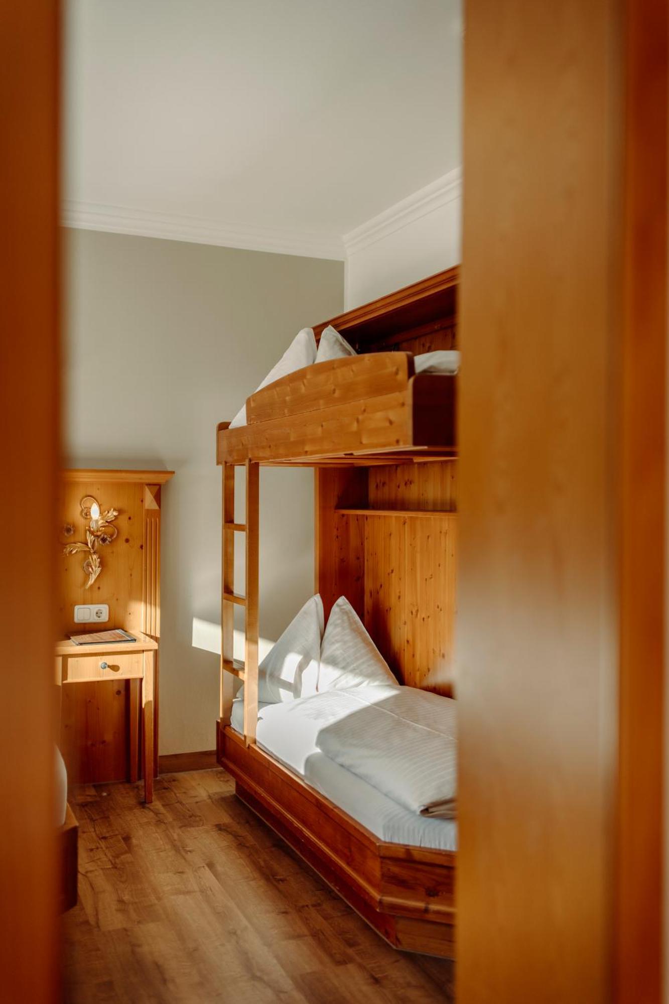 סנט יוהן אים פונגאו Hotel Lerch מראה חיצוני תמונה